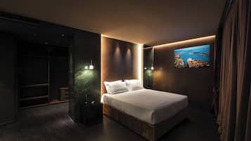 Premium bedding, down duvets, minibar, in-room safe