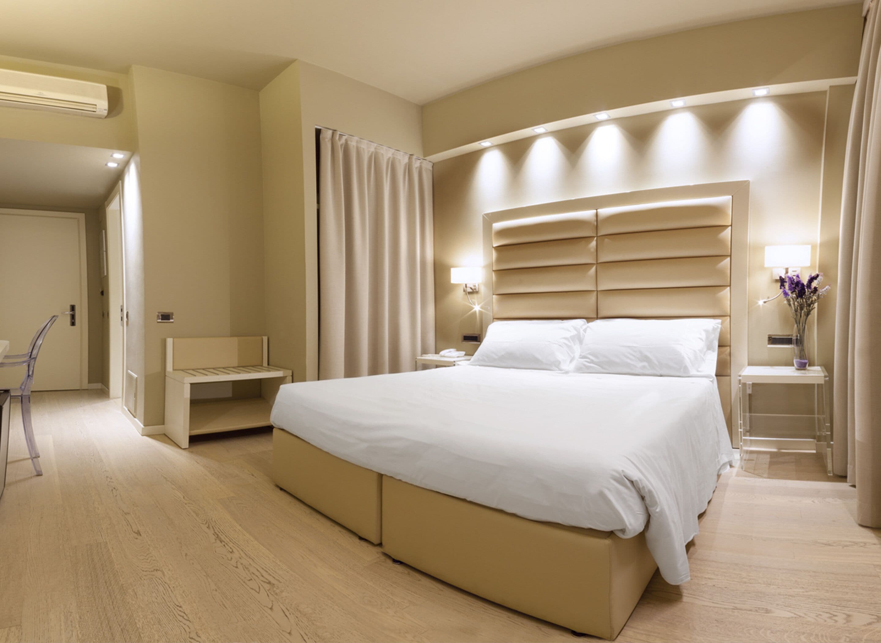 premium bedding, down duvets, minibar, in-room safe