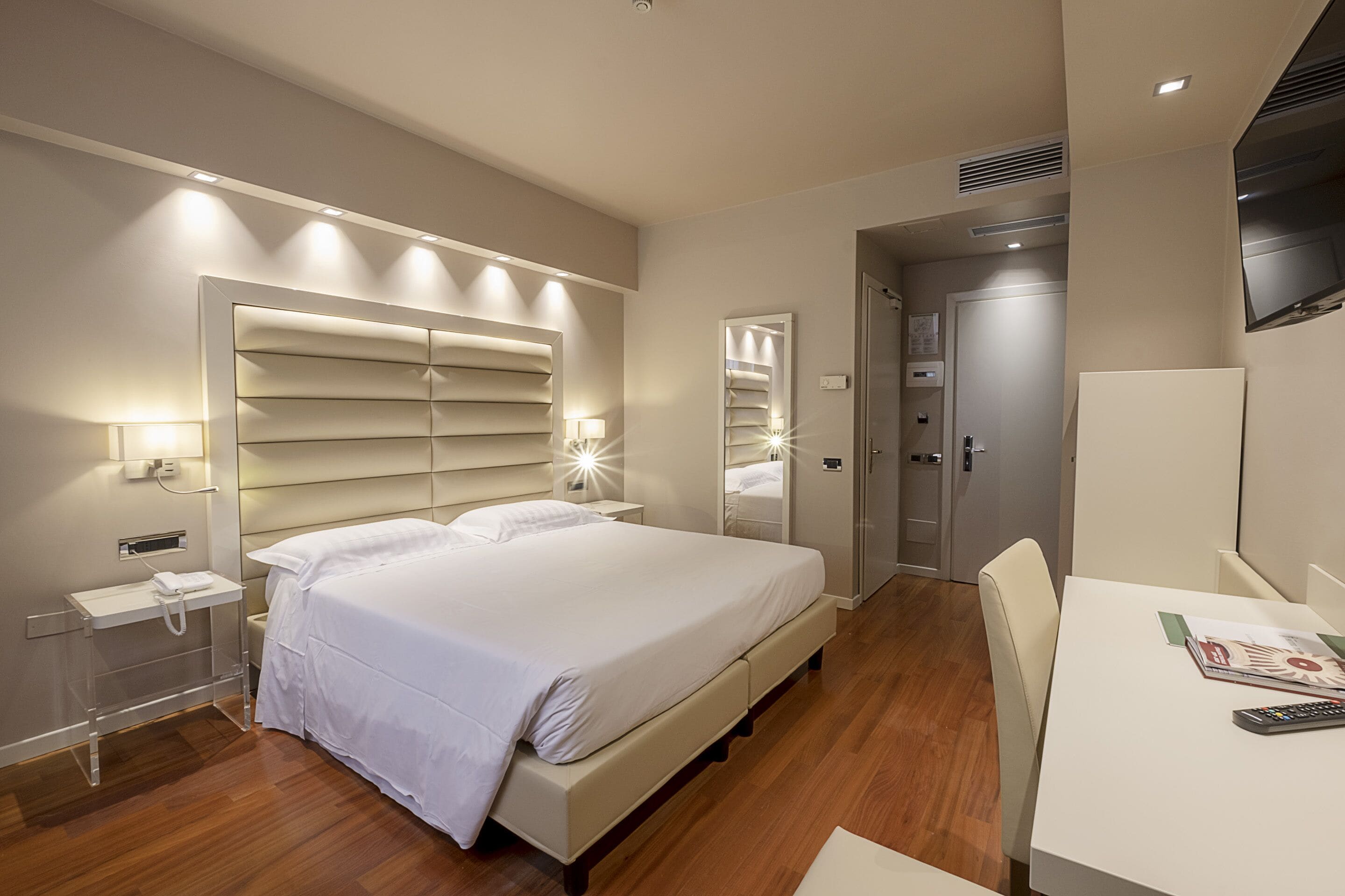 Photo - Hotel Touring