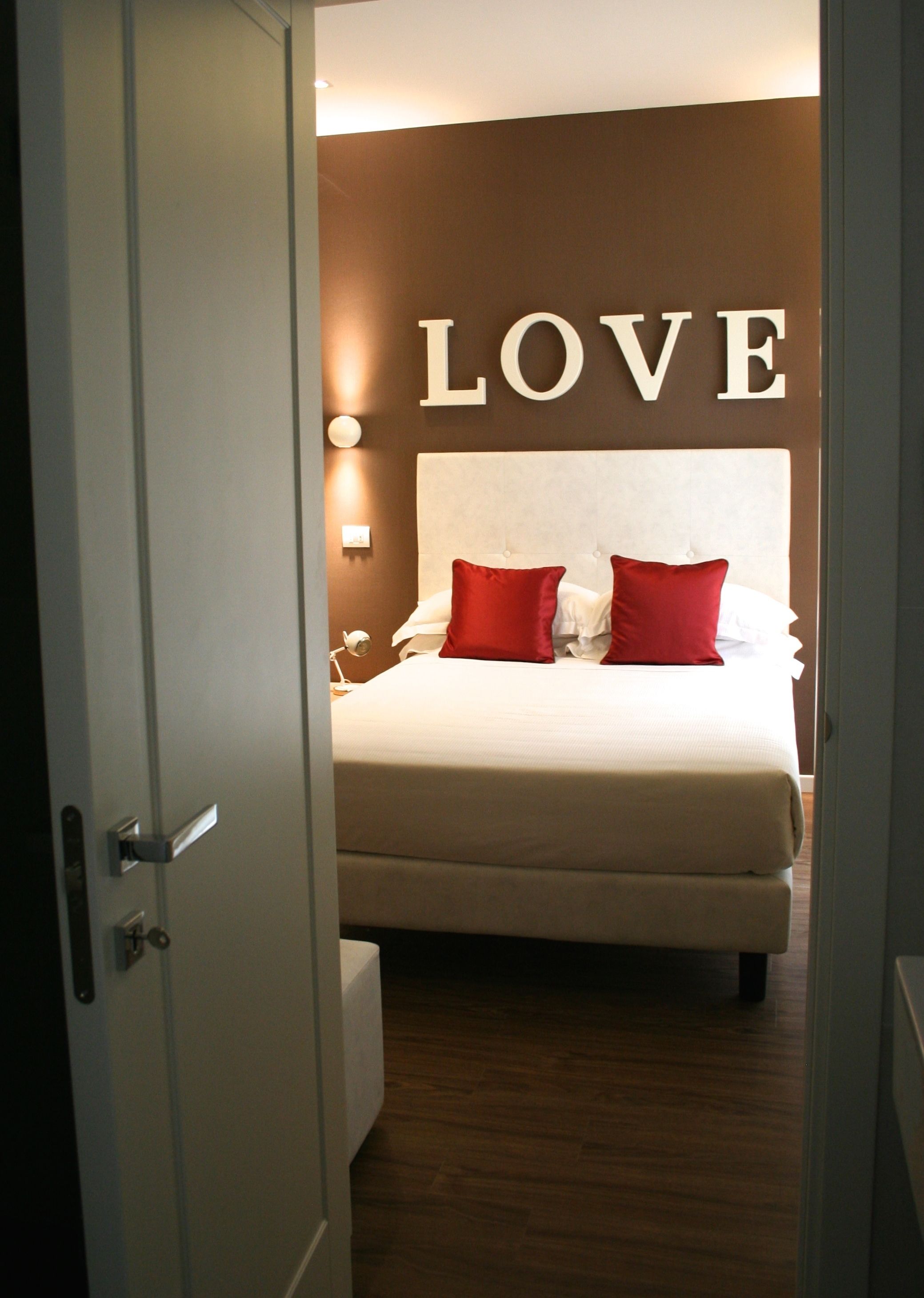 economy double room single use, 1 double bed | street view