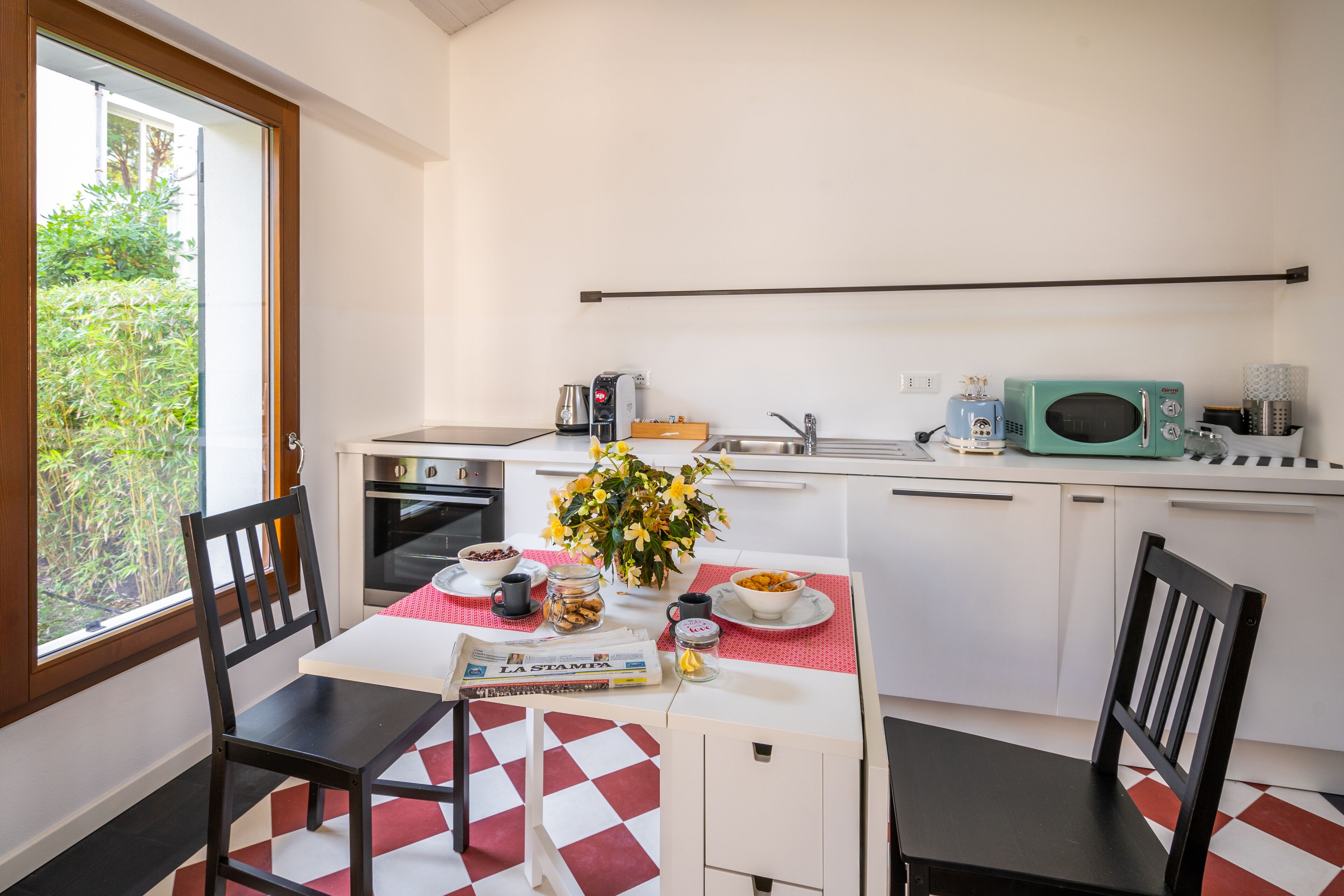 superior apartment | living area | 40-inch led tv with satellite channels, tv