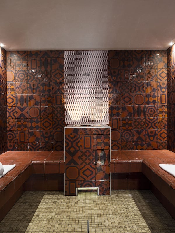 Sauna, Turkish bath/hammam, body treatments, hot stone massages