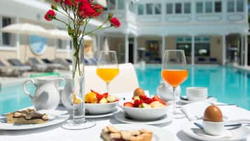 Desayuno buffet todos los días (con cargo)