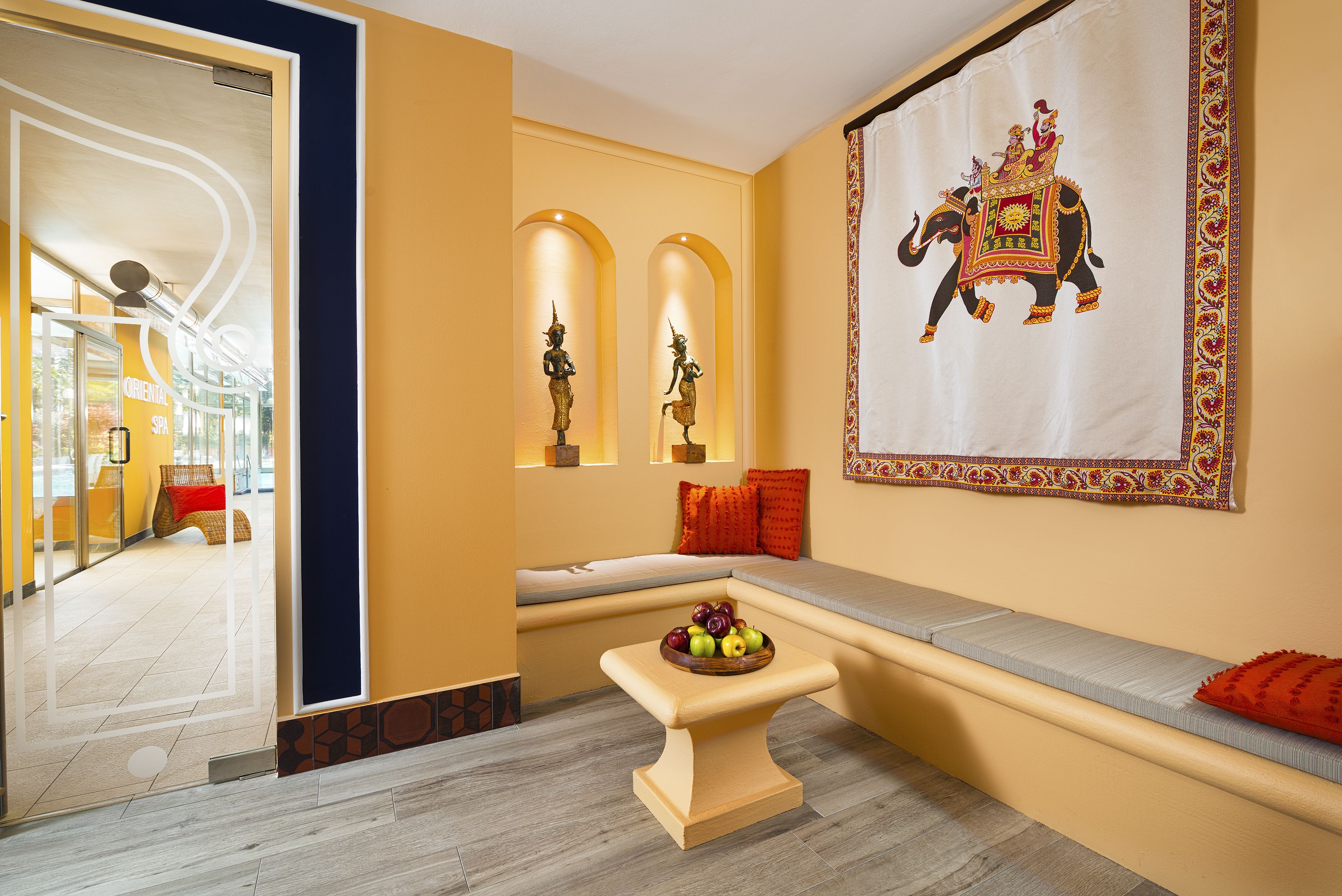 sauna, turkish bath/hammam, body treatments, hot stone massages