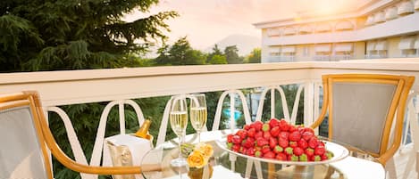 Room service - dining