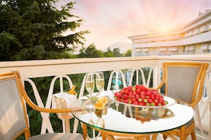 Room service - dining