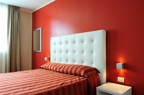 Couette en duvet d'oie, minibar, coffres-forts dans les chambres, bureau