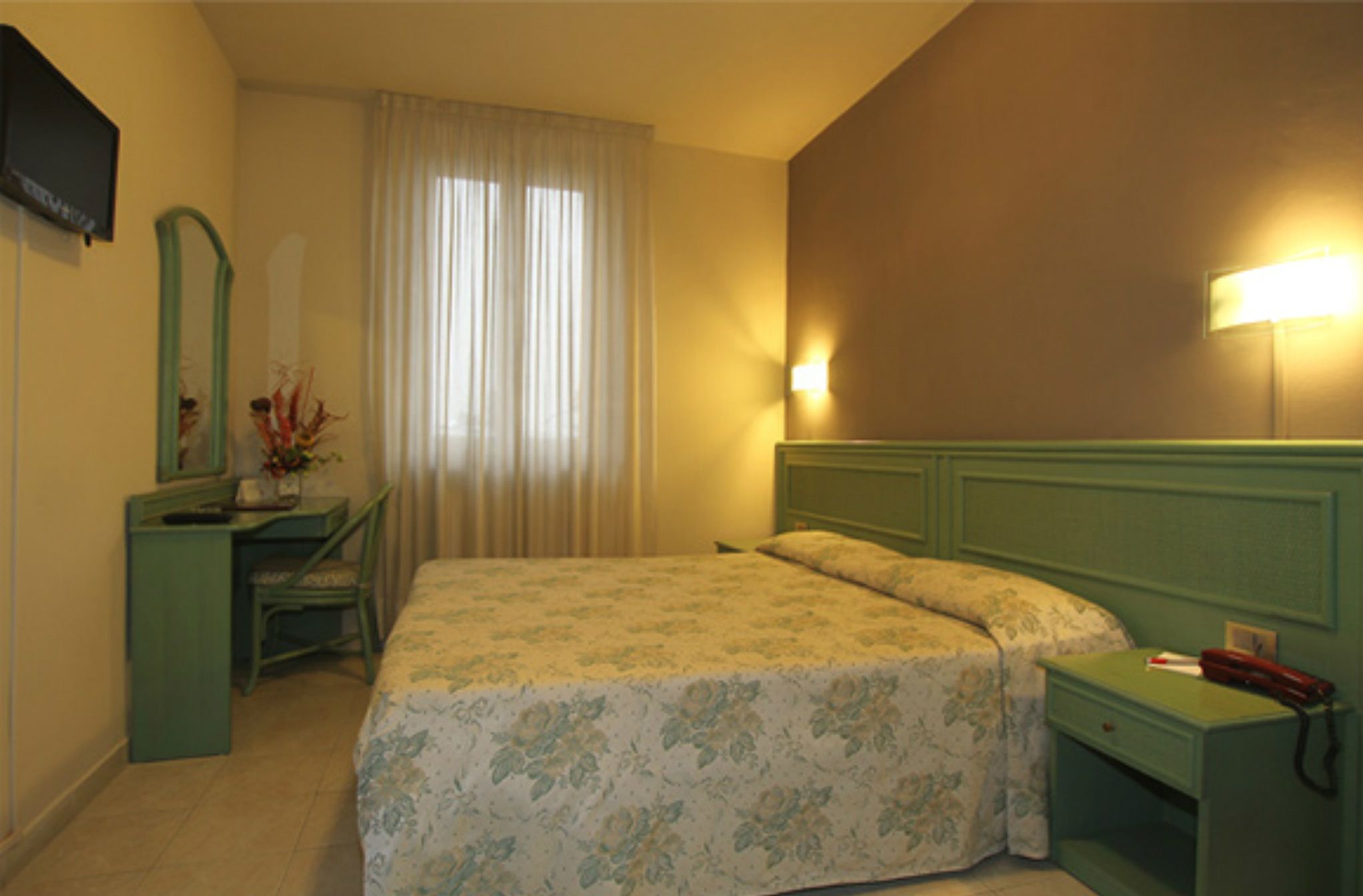 down duvets, minibar, in-room safe, desk