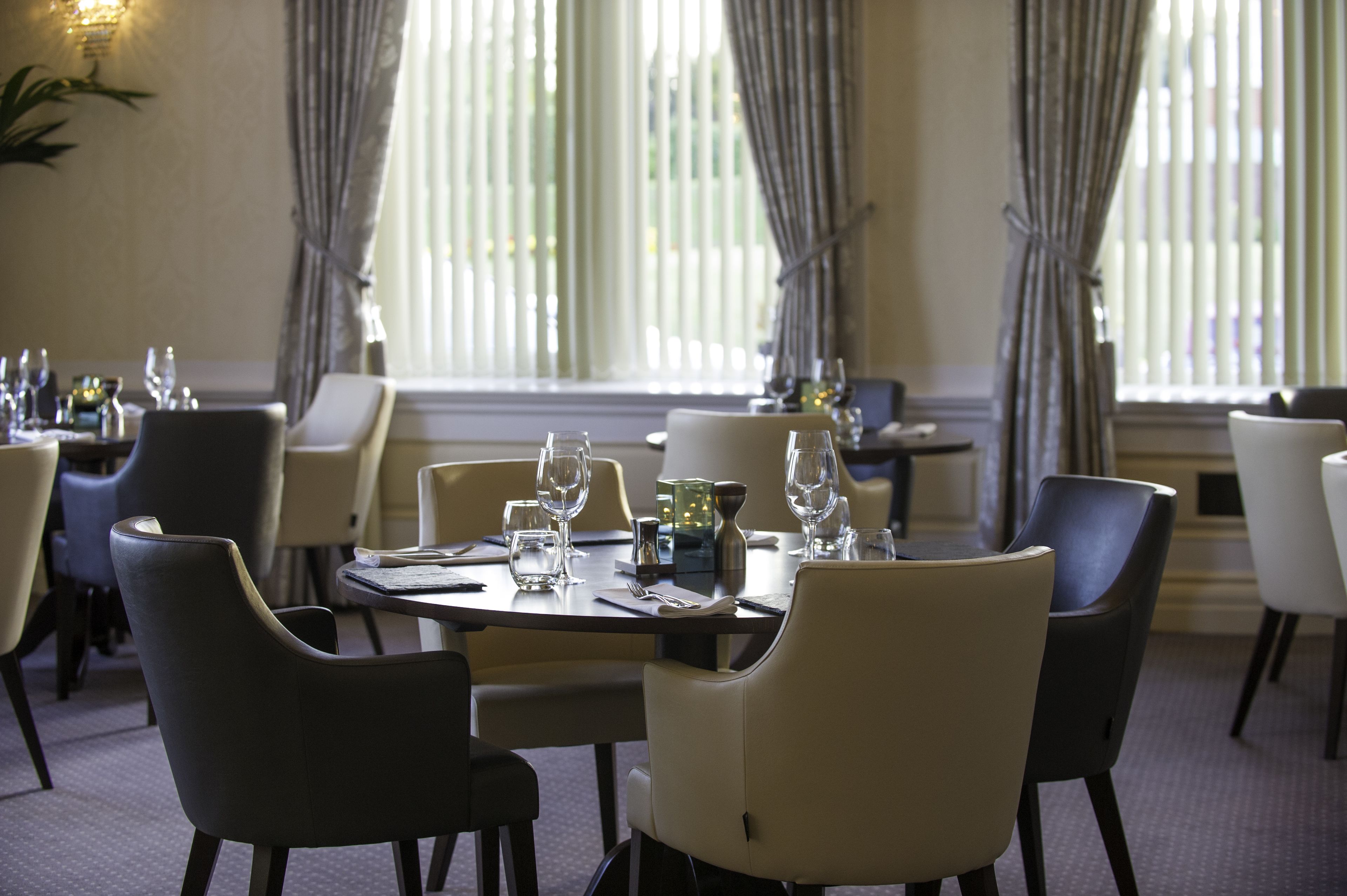 2 restaurants, breakfast, lunch, dinner served; local cuisine