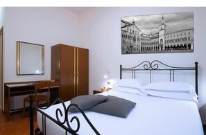 Minibar, in-room safe, desk, free WiFi