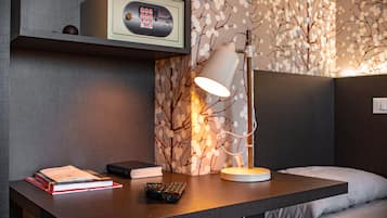 Minibar, coffres-forts dans les chambres, bureau, chambres insonorisées