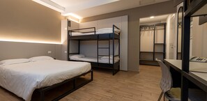 Economy Quadruple Room, Multiple Beds - Astoria (Ravenna)