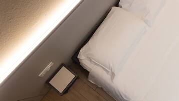 Camera Economy, 1 camera da letto | Minibar, una cassaforte in camera, una scrivania, insonorizzazione