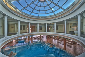 Bain à remous, soins corporels, bains de boue, soins d'aromathérapie