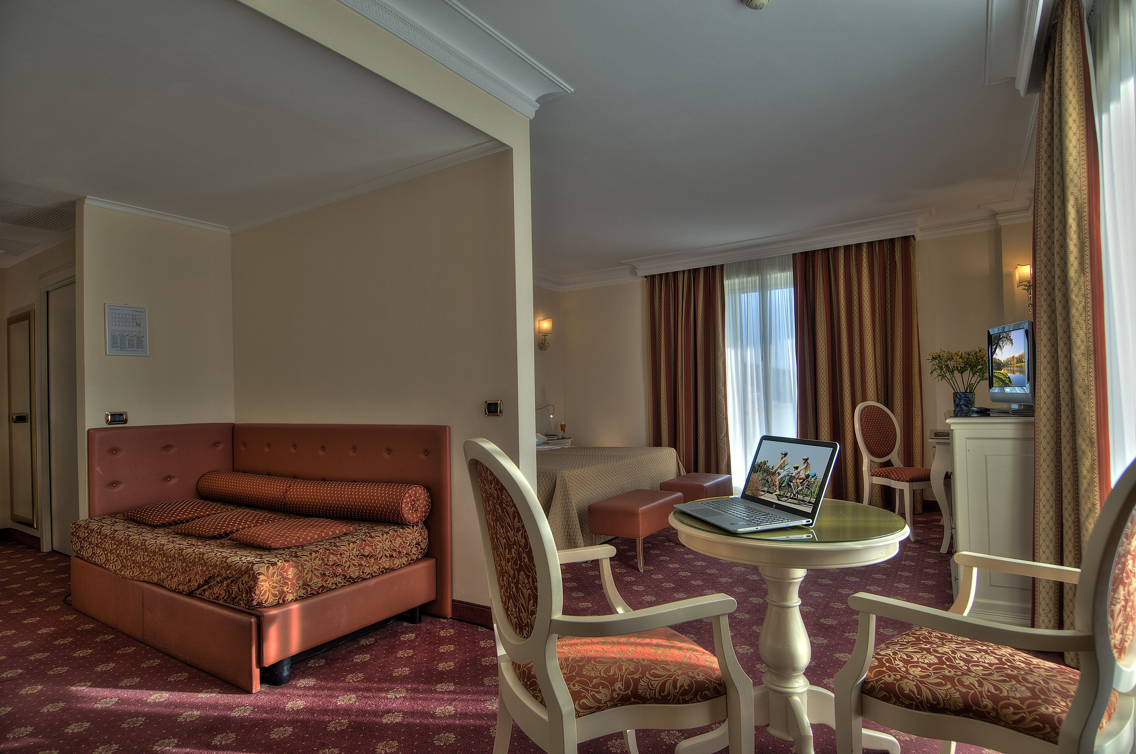 minibar, in-room safe, soundproofing, free wifi