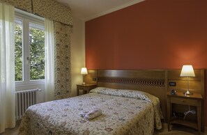 Double Room | Minibar, in-room safe, desk, rollaway beds