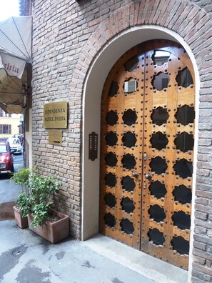 Front of property - Albergo Reggio (Reggio nell'Emilia)