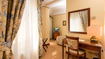 Minibar, in-room safe, desk, free WiFi