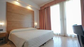 Double Room | Premium bedding, minibar, in-room safe, desk