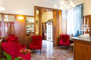 Interior detail - Hotel Londra (Alessandria)