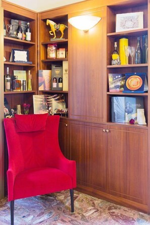 Interior detail - Hotel Londra (Alessandria)