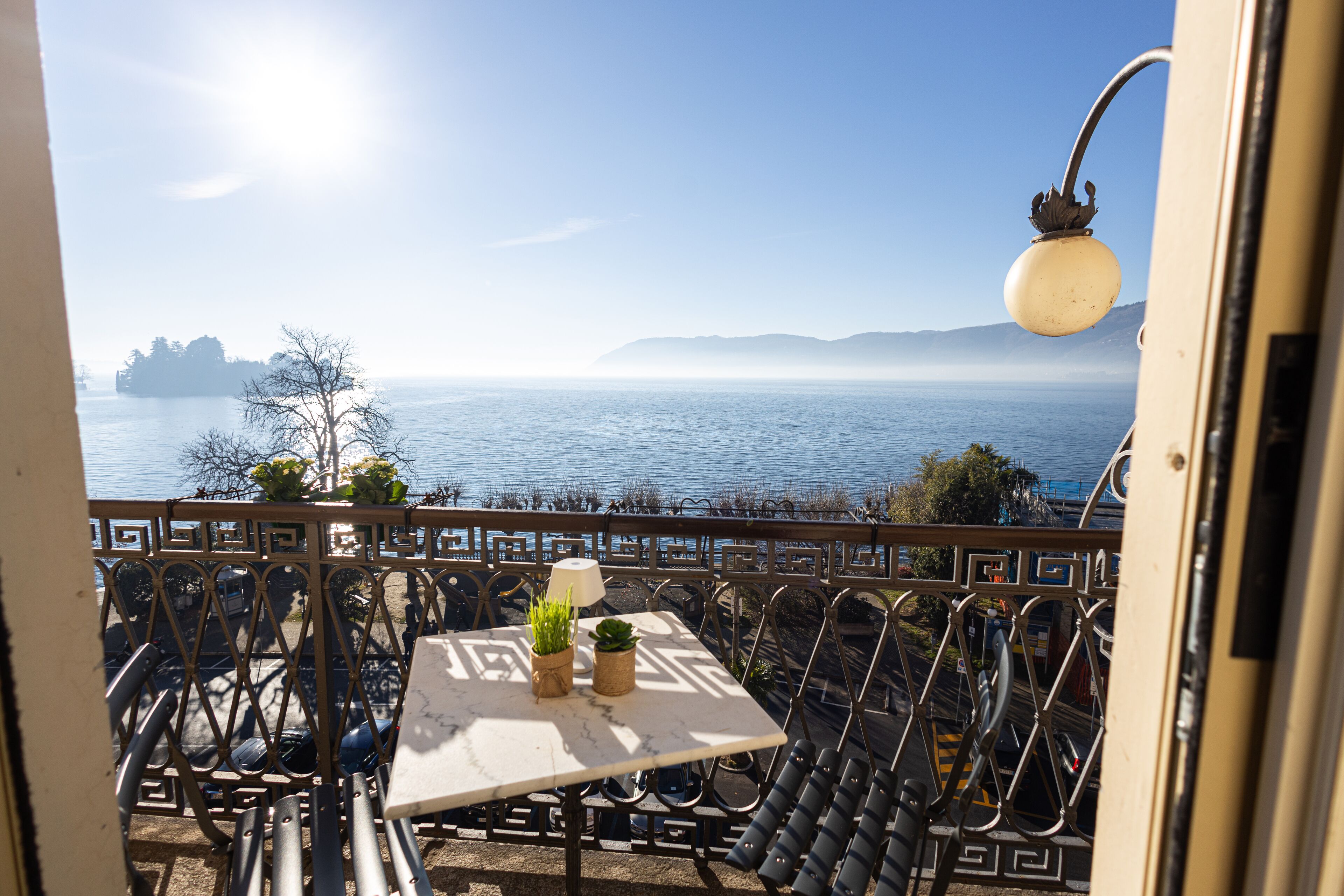 camera deluxe tripla con vista lago | lake view