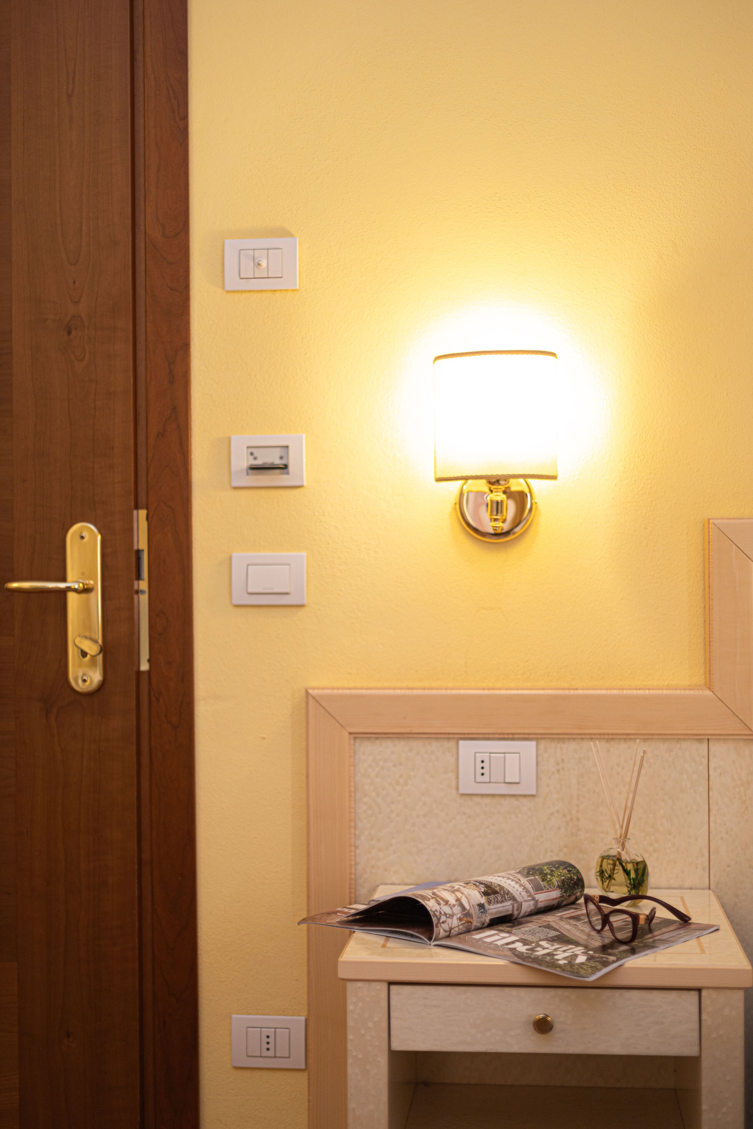 camera classic tripla | 1 bedroom, minibar, in-room safe, desk