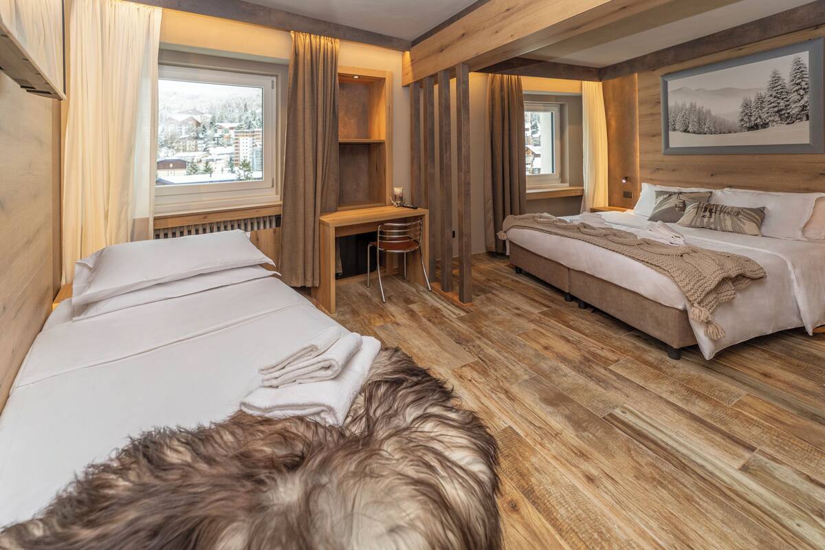 Ropa de cama hipoalergénica, cubrecamas y minibar