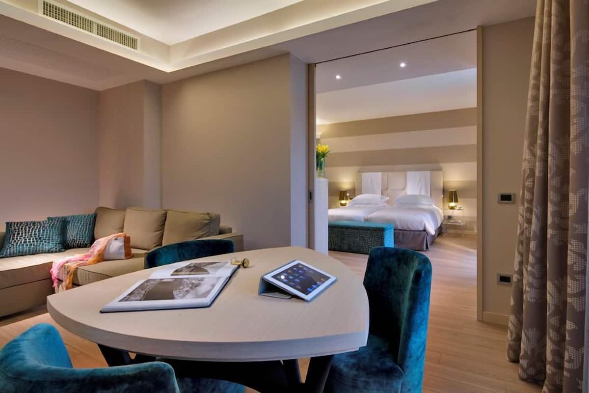 Suite | 1 habitación, ropa de cama de alta calidad y minibar