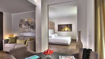 Vital Suite | Biancheria da letto di alta qualità, minibar, una cassaforte in camera