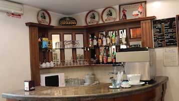 Bar (in der Unterkunft)