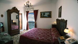 Double Room | Iron/ironing board, cribs/infant beds, free WiFi - La Riva (Giardini Naxos)