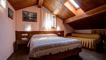 Double Room | Desk, free WiFi