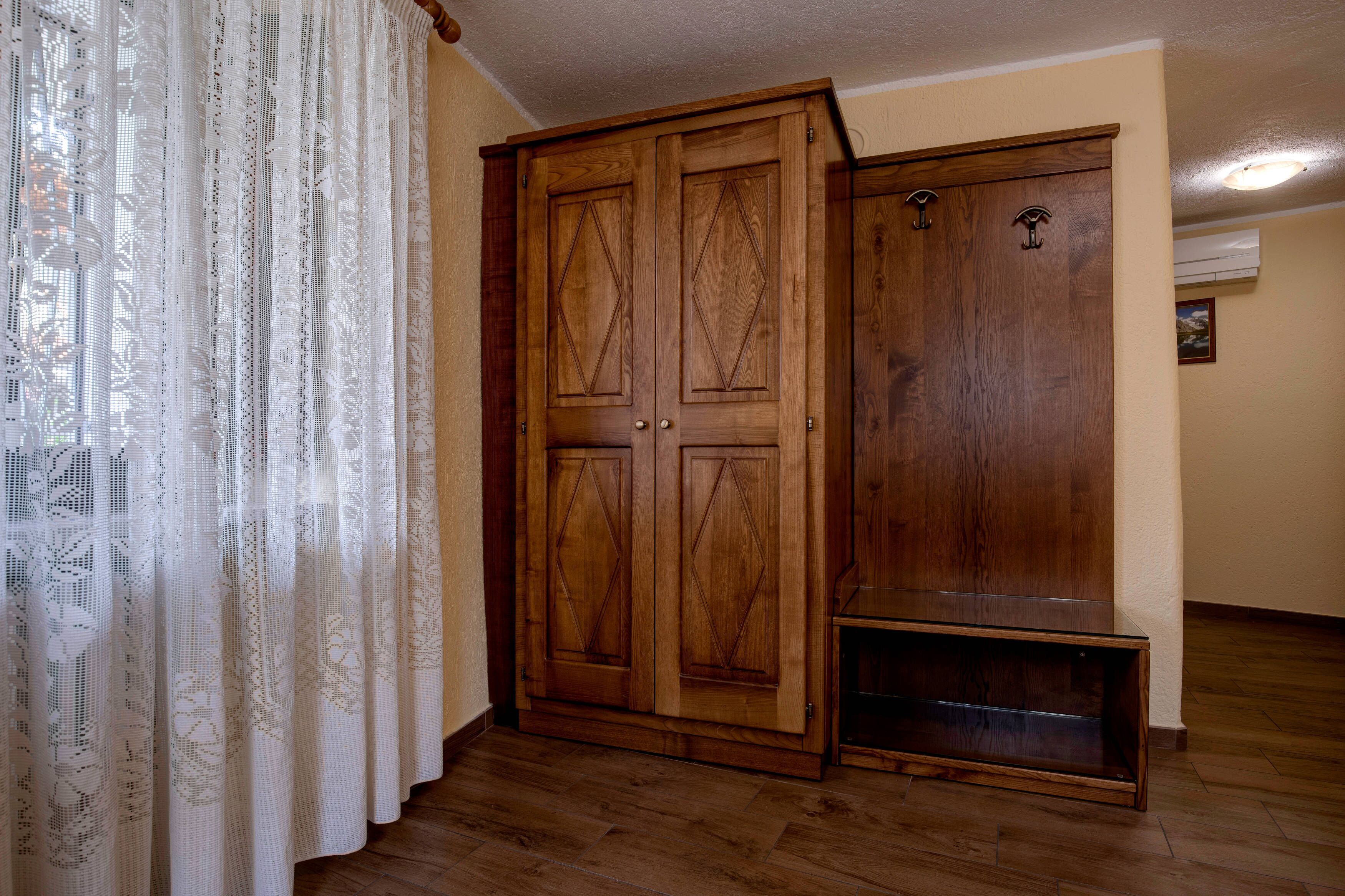 double room | 1 bedroom, desk, free wifi