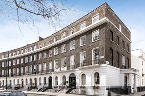 Front of property - Judd Hotel (London)