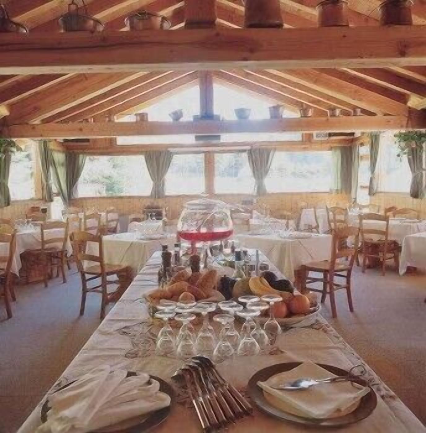 breakfast, lunch, dinner served; italian cuisine, garden views