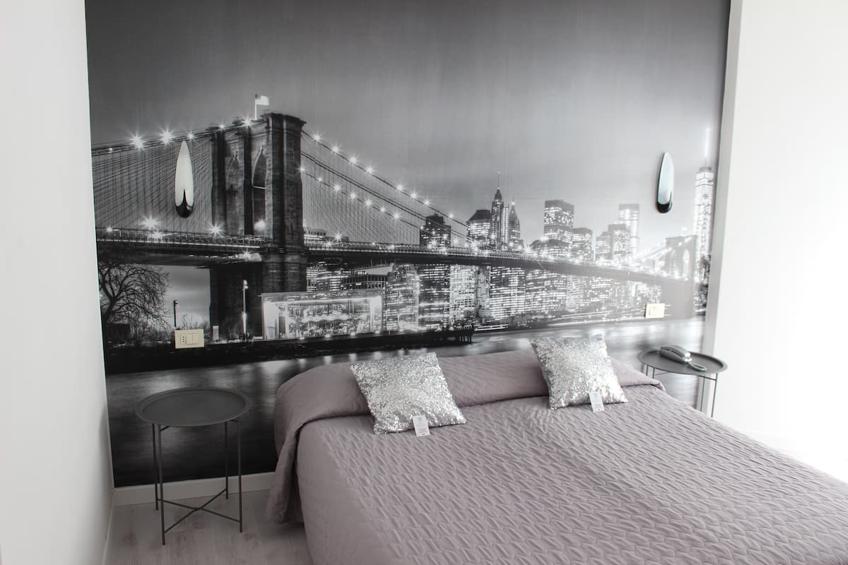 design double room, 1 queen bed, balcony | minibar, in-room safe, desk, free wifi