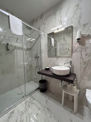 Chambre Double | Salle de bain