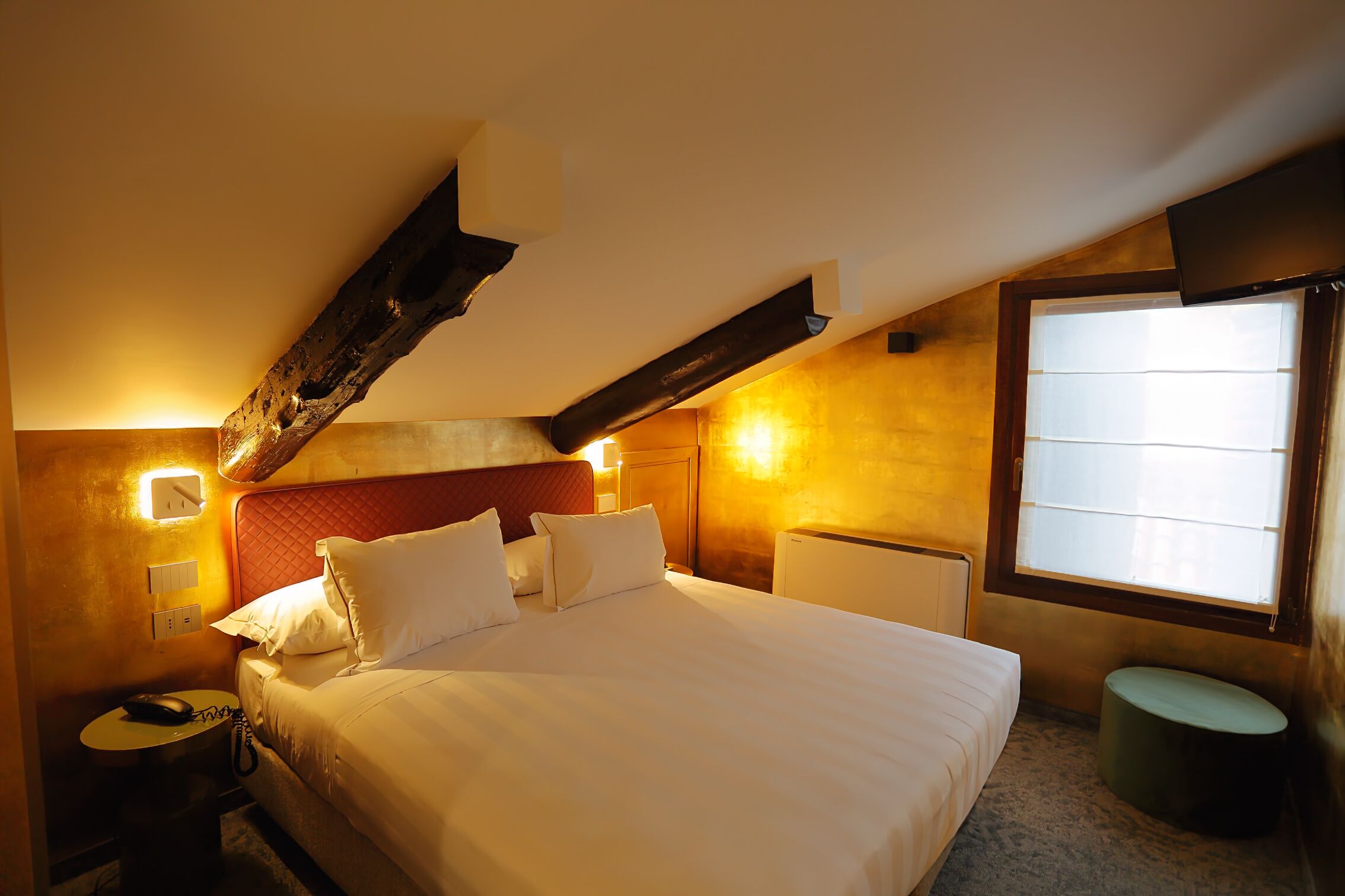 romantic room, tower | 1 bedroom, in-room safe, blackout curtains, free wifi