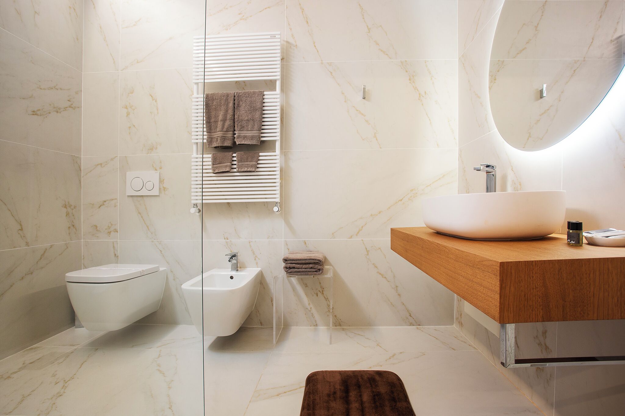 loft, terrace, annex building | bathroom | shower, free toiletries, hair dryer, towels