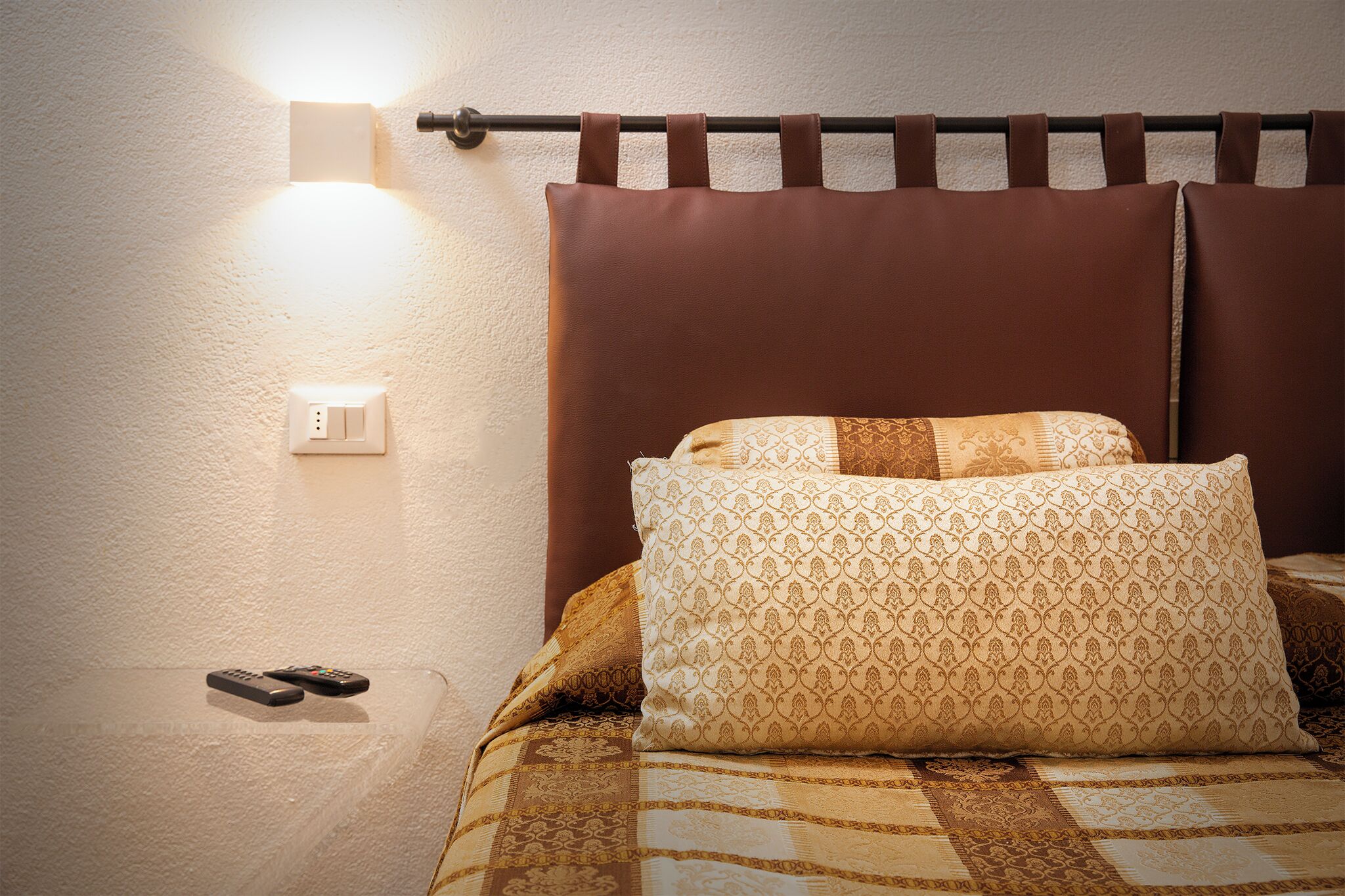 triple room | 2 bedrooms, in-room safe, desk, free wifi