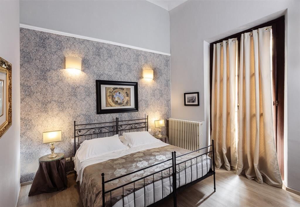 Down duvets, in-room safe, soundproofing, free WiFi