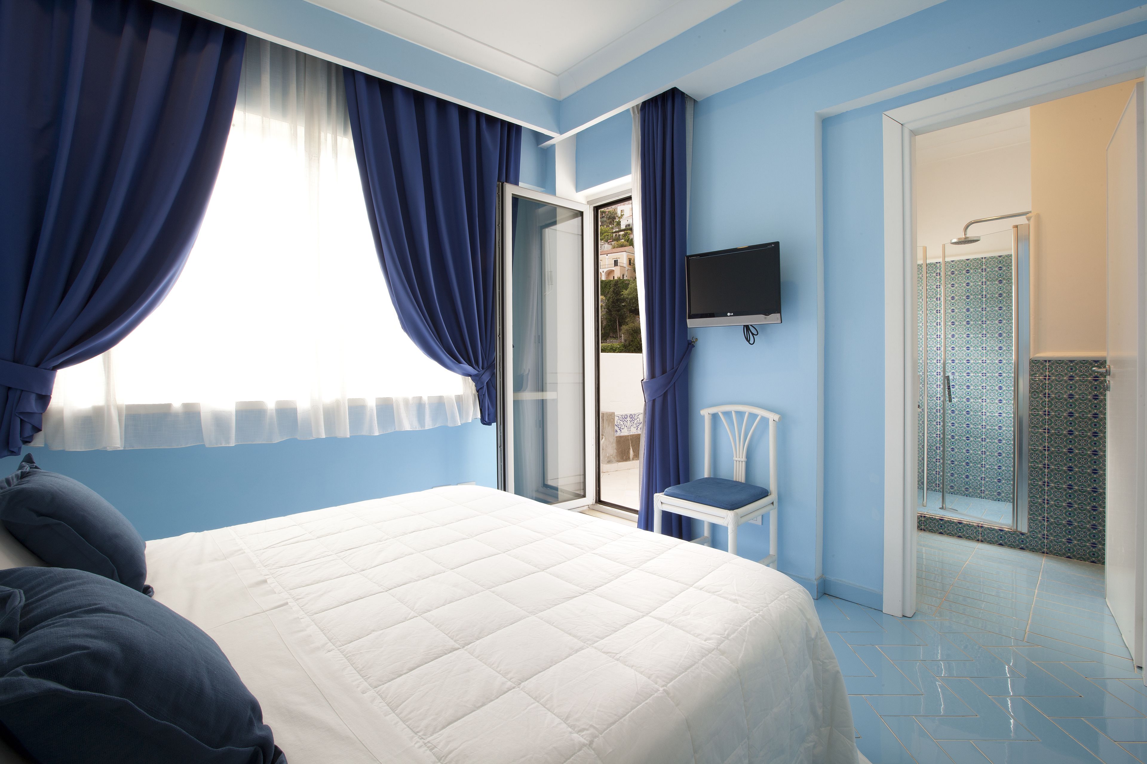 superior double or twin room, balcony, city view | 1 bedroom, minibar, in-room safe, desk