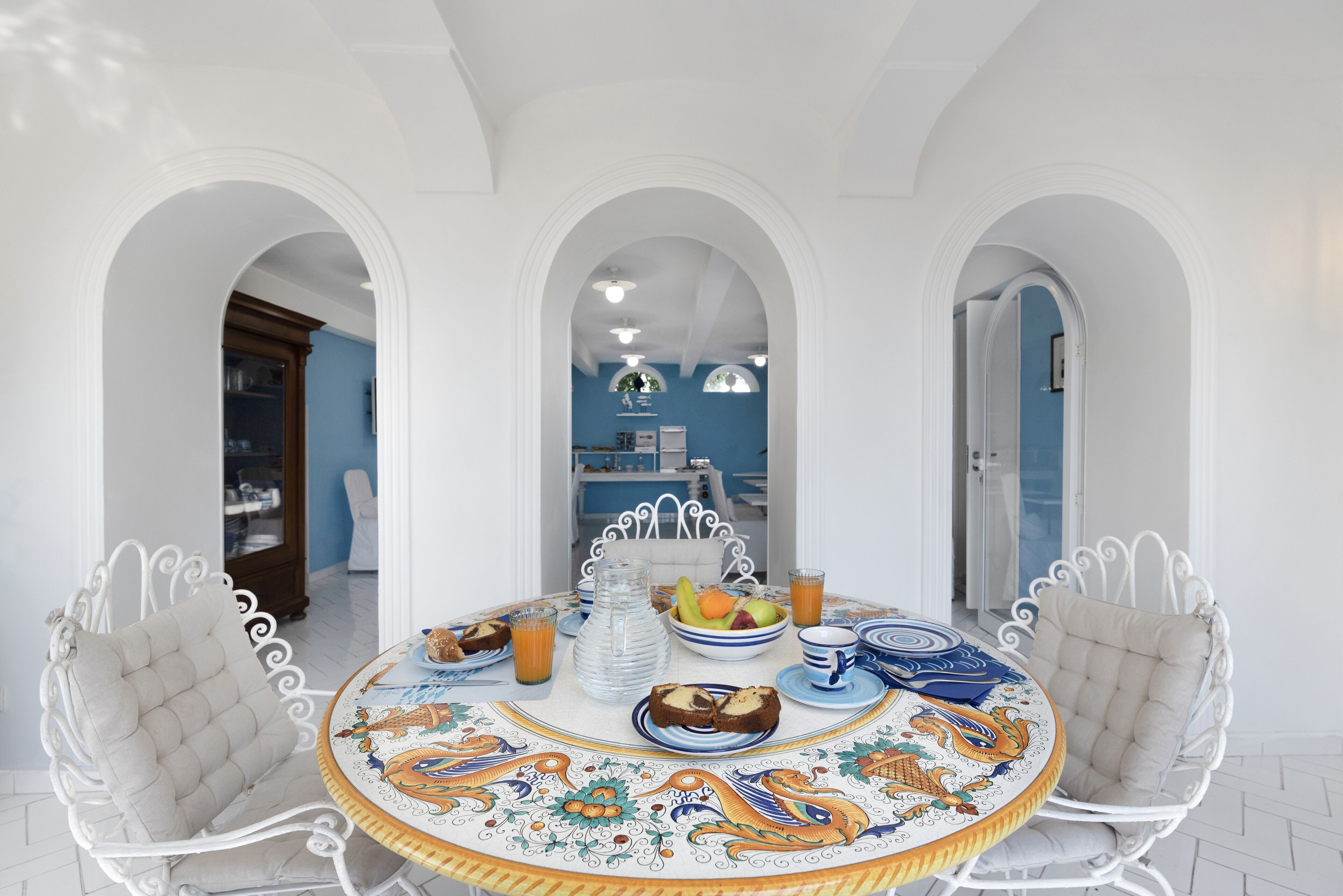 free daily cooked-to-order breakfast