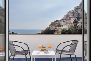 View from room - Hotel La Bougainville (Positano)