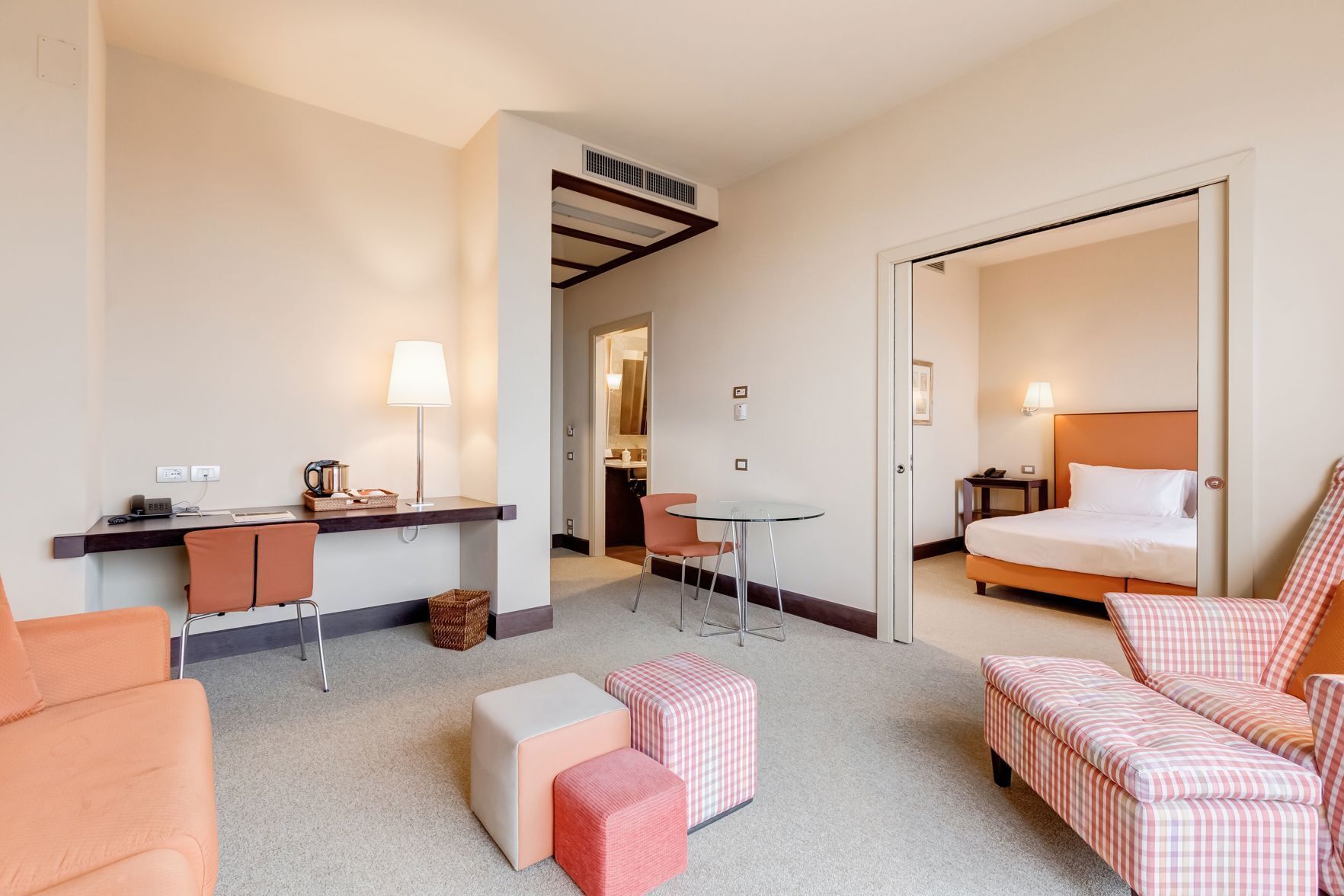 Minibar, in-room safe, laptop workspace, iron/ironing board