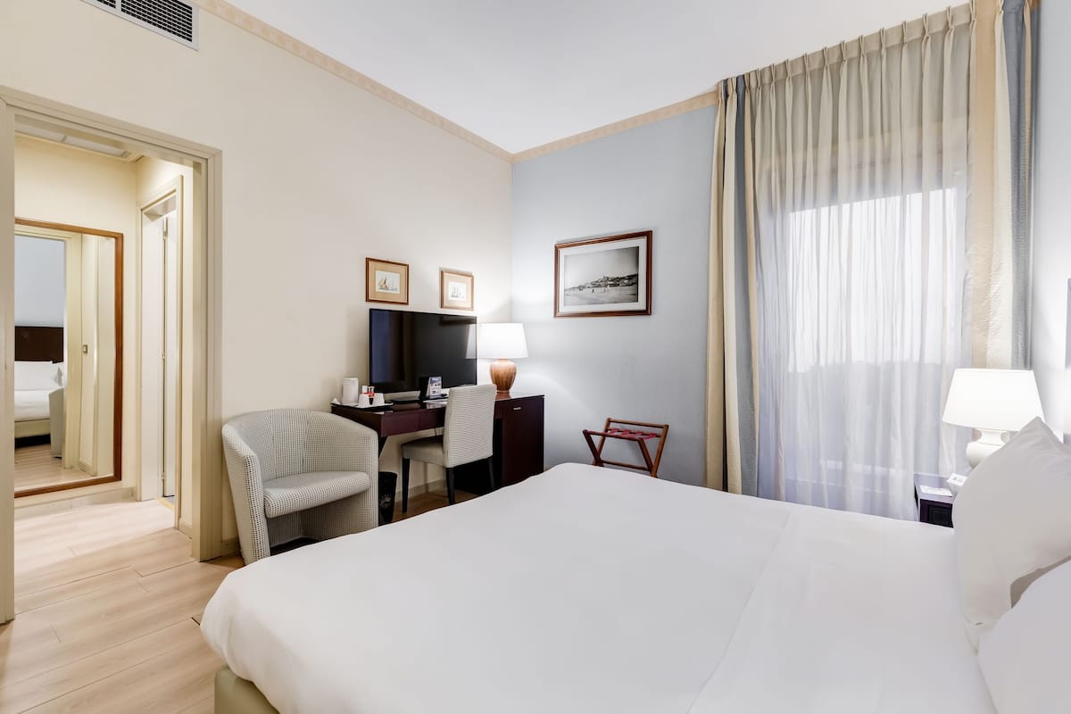 1 bedroom, minibar, in-room safe, desk