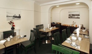 Breakfast area - Prime Inn Hotel (London)
