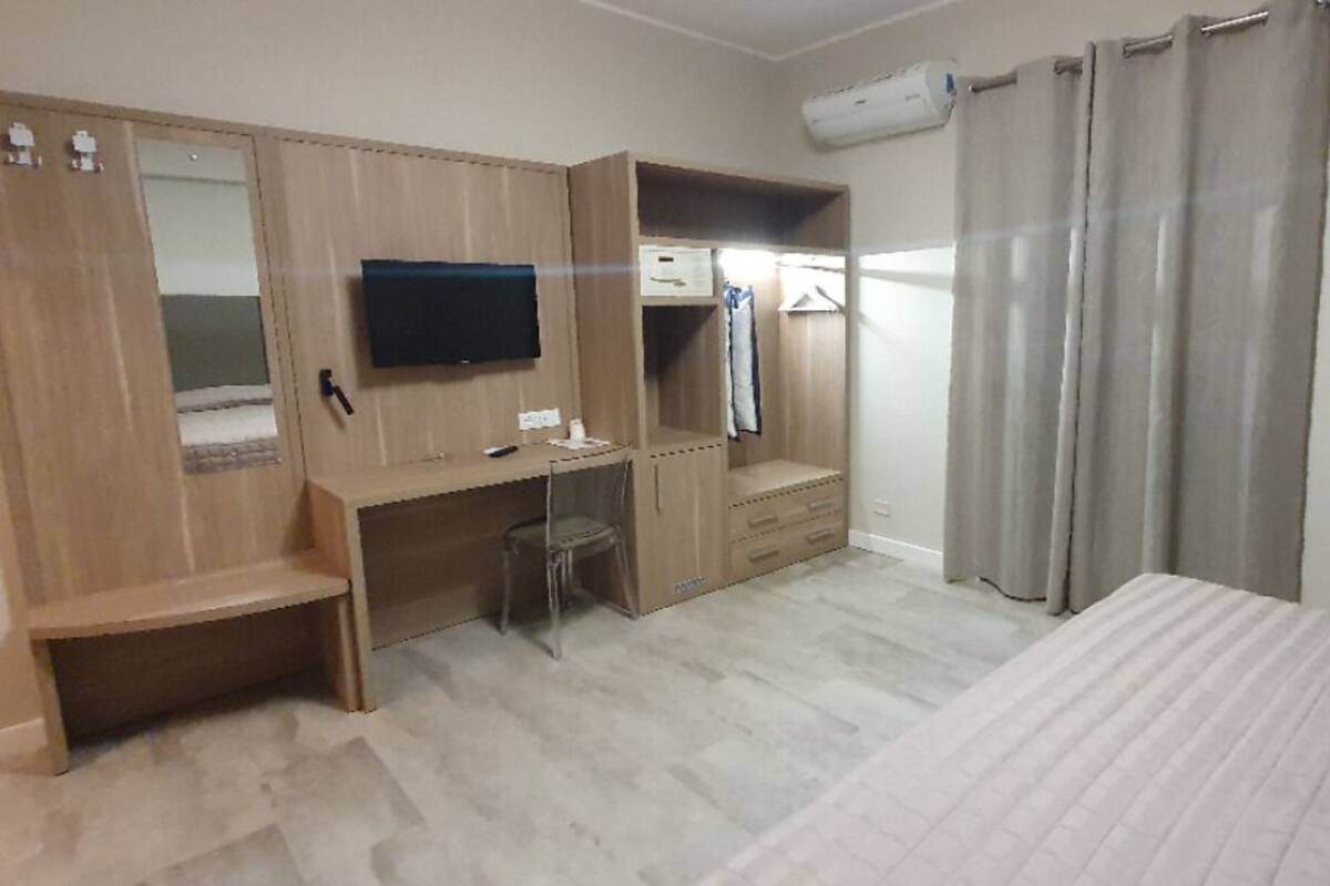 Minibar, in-room safe, desk, blackout drapes