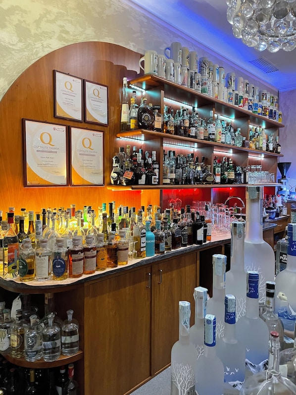 Bar (in der Unterkunft)